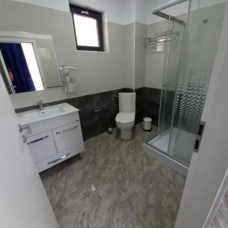 Ema&zain Hotel 4*