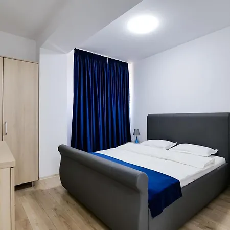 Ema&zain Hotel
