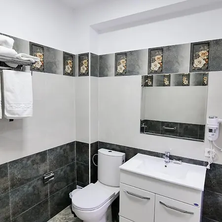 Готель Ema&zain